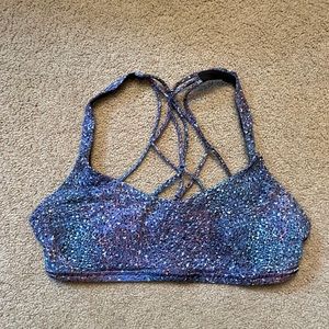 Lululemon Sports Bra, size 6